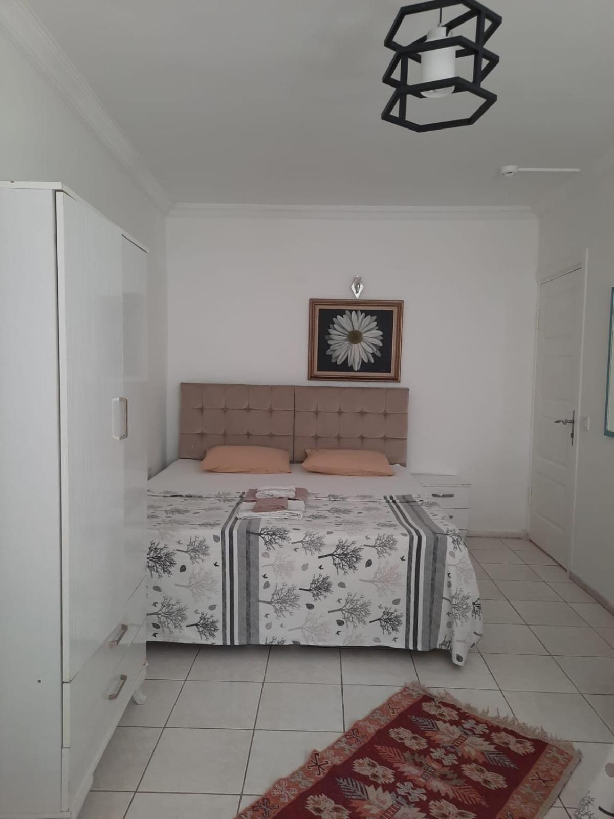 Beyaz Apart Pansiyon Çeşme Exterior foto